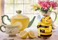 Чай Hilltop керам. чайница с ложкой Пчелка, черный, 30гр