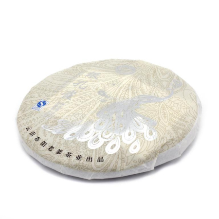 Пуэр Шен бин ча Серебряный павлин 2017 г. 357 гр. 