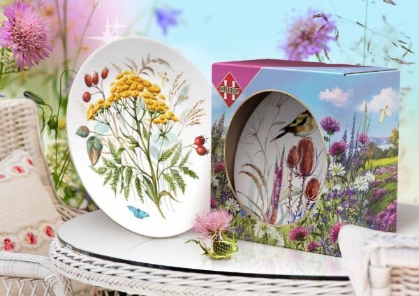 Чай Hilltop Набор "Цветочные шедевры" Чай Цейлонское утро 50г. + тарелка Цветущее поле в магазине ТеаКофее, фото